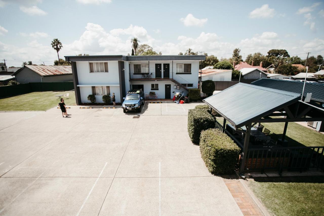 Colonial Motel ริชมอนด์ ภายนอก รูปภาพ