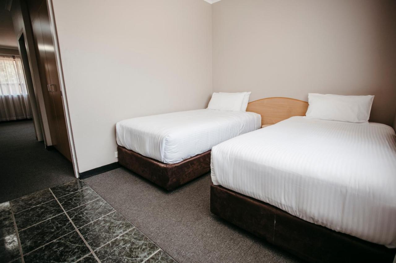 Colonial Motel ริชมอนด์ ภายนอก รูปภาพ