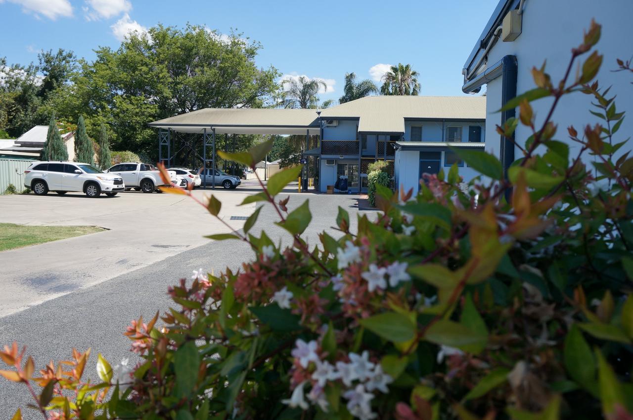 Colonial Motel ริชมอนด์ ภายนอก รูปภาพ